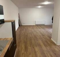 Moderne 2-Zimmer-Wohnung in Selb – ruhig & zentral gelegen