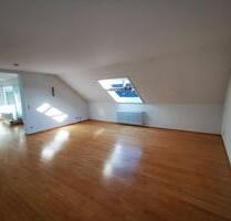 Einzigartige Dachgeschosswohnung mit Wintergarten in Eggenstein - Eggenstein-Leopoldshafen