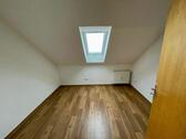Foto - 3 Zimmer Dachgeschoßwohnung zur Miete in Großheubach