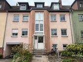 Foto - Helle Souterrain-Wohnung mit Terrasse, Carport, Wallbox, Klima
