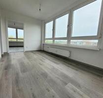 Schöne Aussicht! Renovierte 3-Zimmer-Wohnung mit Balkon! - Essen Stadtbezirk VII