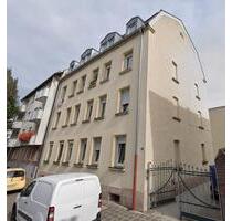 Provisionsfrei: Renovierungsbedürftige 3-Zimmer-Wohnung - Nürnberg Sankt Leonhard