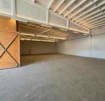 390,76 qm Lager und Logistigfläche mit großem Sektionaltor - Oranienburg