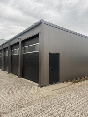Foto - Neue Lagerhallen und Garagen - 290,00 EUR Miete,