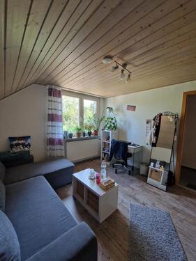 Foto - 1 Zimmer Dachgeschoßwohnung zur Miete in Stuttgart