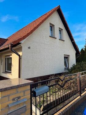 Foto - solides Einfamilienhaus mit Restarbeiten steht zum Verkauf bereit