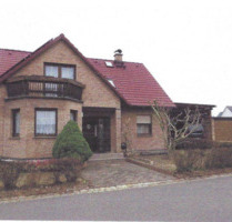 Großzügiges Haus in Meuselwitz + Garten, Pool, voll unterkellert