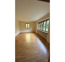 Wohnung zu vermieten - 2ZKB - 750,00&nbsp;EUR Kaltmiete, ca.&nbsp; 64,00&nbsp;m&sup2; in Maxhütte-Haidhof (PLZ: 93142)