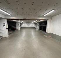 Moderner Tiefgaragenstellplatz (Doppelparker) in Leipzig-Lindenau