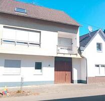 4 Parteien Haus - 386.000,00&nbsp;EUR Kaufpreis, ca.&nbsp; 335,00&nbsp;m&sup2; in Hönningen (PLZ: 53506)