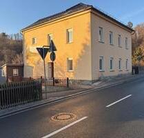 Einfamilienhaus mit Einliegerwohnung und viel Nebengelass - Berga/Elster