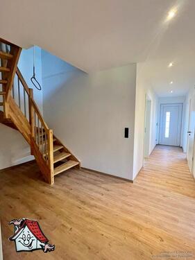 Foto - Platz zum Leben: Doppelhaushälfte mit Terrasse, Garten & ausgebautem Obergeschoss!