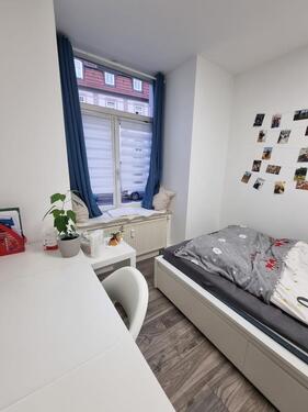 Foto - möbliertes WG Zimmer frei! Keine Nebenkosten!