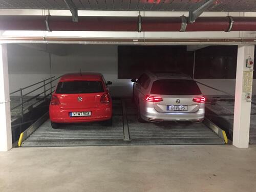 Foto - Tiefgaragenstellplatz als Doppelparker