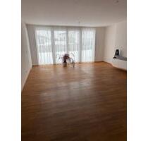 Mietwohnung - 1.000,00&nbsp;EUR Kaltmiete, ca.&nbsp; 100,00&nbsp;m&sup2; in Wellendingen (PLZ: 78669)