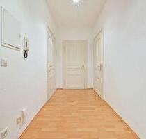 Helle 3-Raum-Wohnung mit Balkon im denkmalgeschützten Haus auf dem Chemnitzer Sonnenberg