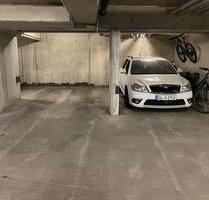 Aussen- und Tiefgaragenstellplätze in Alt-Hürth für PKWs und Motorräder