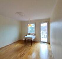 Helle 3 Zimmerwohnung mit Südbalkon - Stuttgart Stuttgart-West