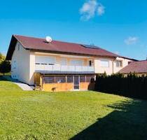 Zweifamilienhaus im Bäderdreieck mit Werkstatt und Büroflächen - Tettenweis