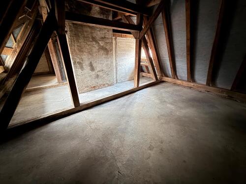 Foto - Lagerraum, Lager, Mietbox, trockener Raum, Dachboden