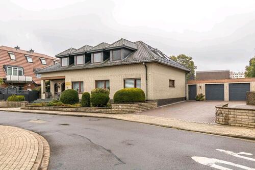 Foto - Einfamilienhaus + 8 Appartmentzimmer, Rendite (8-14%) möglich