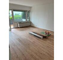 Große 5 Zimmer City Wohnung mit Balkon - Homburg