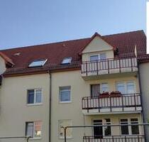 SCHÖNE 3 RAUM DACHGESCHOSSWOHNUNG MIT BALKON - Leisnig