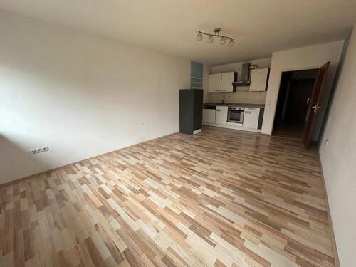 Foto - 2-ZKB in Lu-Süd mit Stellplatz + Balkon (befristeter Mietvertrag)