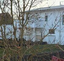 Gewerbe (oder Unterkünfte) u Wohnung, 2x200 m² zzgl. Grundstück - Schkeuditz