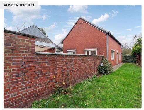 Foto - Haus zur Vermietung in Büttgen mit Hof, Garten, Carport