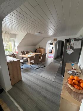 Foto - 4,5 ZKB 90qm Dachgeschosswohnung, Ruhige Lage