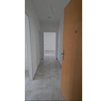 Hell, neu im 1. OG Moderne Wohnung in Riesa Weida