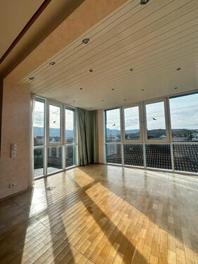 Foto - Großzügige DHH in Metzingen – ca. 187 m² Wfl. inkl. Sauna