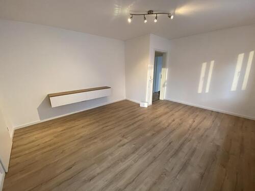 Foto - 3,5-Zimmer-Wohnung mit Balkon, EBK & Stellplatz