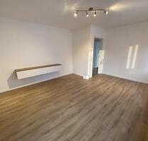 3,5-Zimmer-Wohnung mit Balkon, EBK & Stellplatz - Bad Neustadt an der Saale