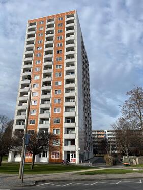 Foto - Am Anger 22-schöne 1 ZKB Wohnung im 16. OG *ab sofort* zu vermieten