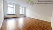 Foto - 1x MIETE GESCHENKT! - 2-Raum-Wohnung mit neuem Fußbodenbelag, Balkon, Tageslichtbad & PKW-Stellplatz