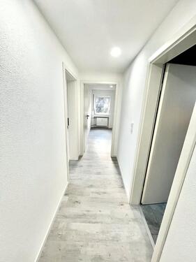 Foto - Renovierte 4-Zimmer Dachgeschosswohnung zu vermieten