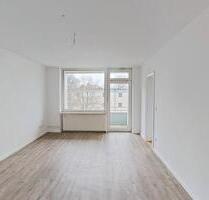 Perfekt für ein Paar: 3-Zimmer-Wohnung mit BALKON und EINBAUKÜCHE - Rendsburg