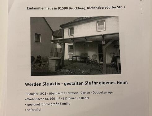 Foto - Einfamilienhaus mit Doppelgarage ges. 190qm