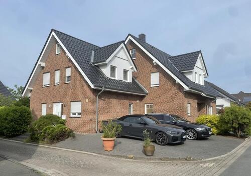 Foto - 2 Häuser auf einem Grundstück - 725.000,00&nbsp;EUR Kaufpreis, ca.&nbsp; 204,00&nbsp;m&sup2;