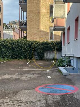 Foto - Stellplatz Forststraße Ecke Senefelderstraße im Hinterhof