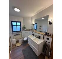 Helle 3-Zimmer-Wohnung mit zwei Balkonen und Tiefgarage - Roth