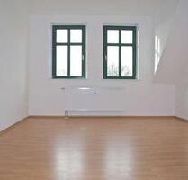 *** Freundliche 2-Raum-Wohnung im Dachgeschoss in Chemnitz-Hilbersdorf ***