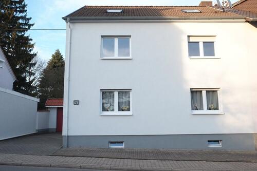 Foto - Solides 2-Fam-Haus in ruhiger Lage, zuverlässig teilvermietet