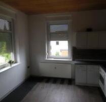 2 Zimmer - Wohnung, hell, großzügig, renoviert in ruhiger Lage - Ilsede Adenstedt