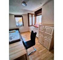 3 WG Zimmern zum vermieten - 500,00&nbsp;EUR Kaltmiete, ca.&nbsp; 20,00&nbsp;m&sup2; in Oberderdingen (PLZ: 75038)