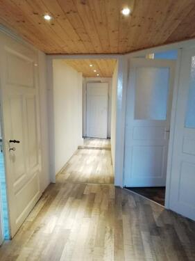 Foto - Schöne 2-Raum-Wohnung mit Einbauküche 70 m2 zentral in Plauen