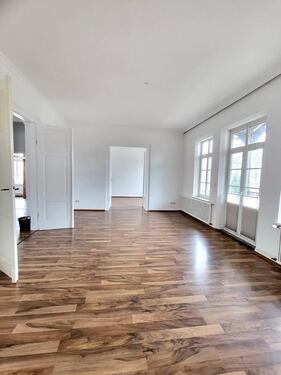 Foto - Schöne 134 qm Wohnung - 1.100,00&nbsp;EUR Kaltmiete, ca.&nbsp; 134,00&nbsp;m&sup2;