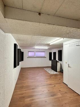 Foto - LAGERRAUM ODER BÜRO MIT WC ZENTRAL IN SAARLOUIS 30 QM